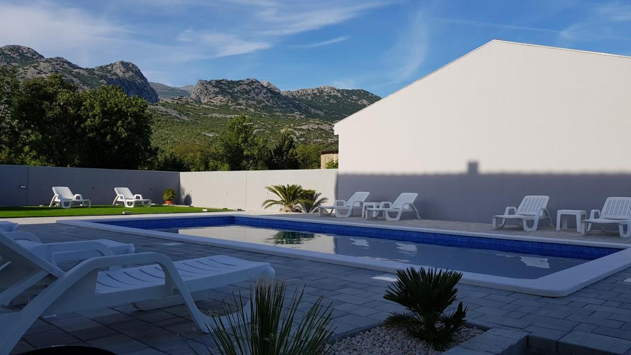 Apartments Zanic With Private Swimming Pool And Sea View Starigrad Paklenica Exterior photo