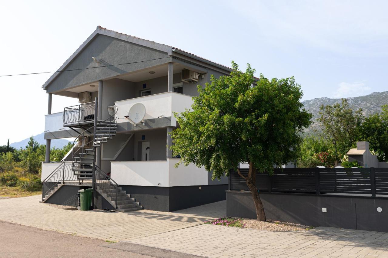 Apartments Zanic With Private Swimming Pool And Sea View Starigrad Paklenica Exterior photo