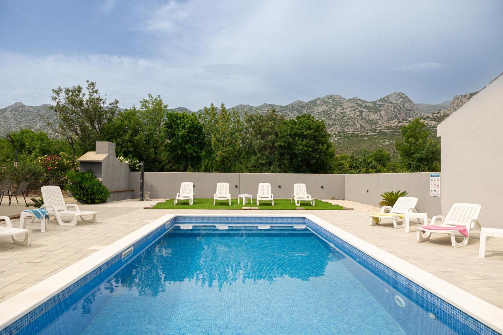 Apartments Zanic With Private Swimming Pool And Sea View Starigrad Paklenica Exterior photo